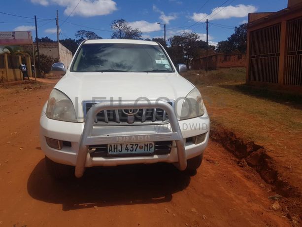 Toyota Land Cruiser Prado ·