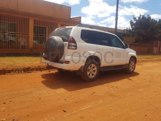 Toyota Land Cruiser Prado ·
