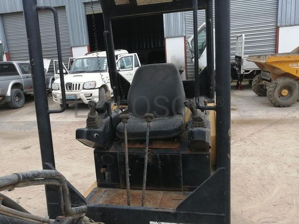 Mini escavadeira 1.5ton ·