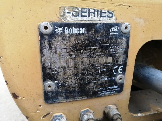 Mini escavadeira 1.5ton ·