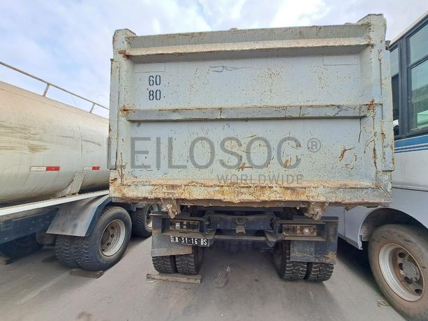 Camião Basculante (6X4) VOLVO FM 13 · Viana