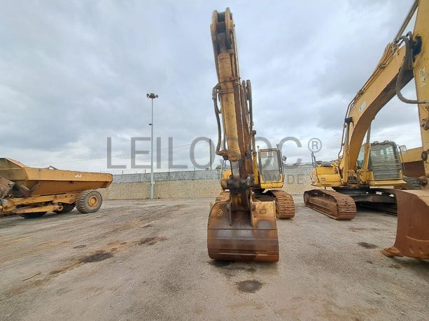 Escavadorade de Rastos (30T) KOMATSU PC300-7 · Viana