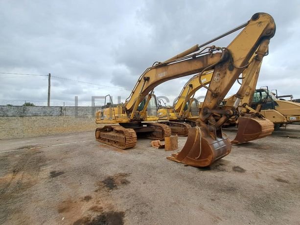 Escavadorade de Rastos (30T) KOMATSU PC300-7 · Viana