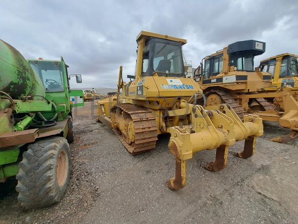 Bulldozer KOMATSU D65E-12 · Viana