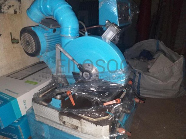 Máquina de corte de alumínio