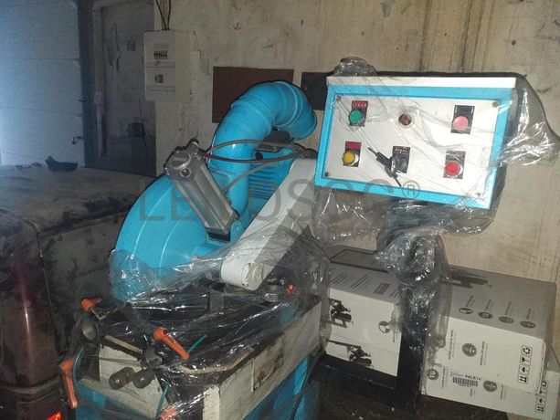 Máquina de corte de alumínio