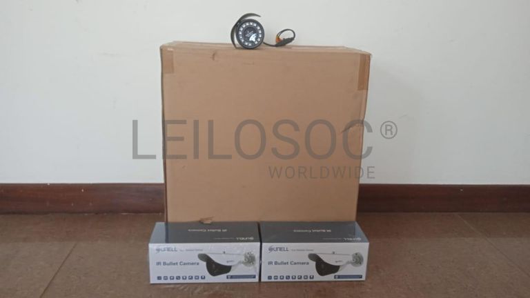 Equipamentos de segurança + Câmeras de vigilância + Câmeras Bullet + Câmeras Bullet + Câmeras Bullet + Câmeras Bullet ·