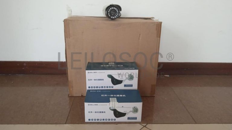 Equipamentos de segurança + Câmeras Bullet + Câmeras Eyeball + Câmeras Eyeball + Câmeras Eyeball + Câmeras Eyeball ·