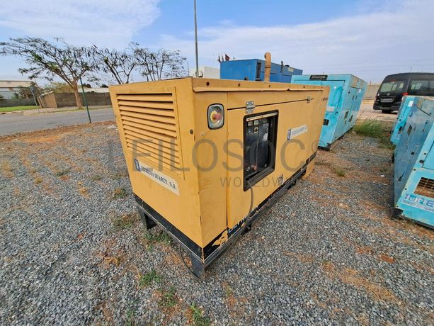 Gerador (110KVA) OLYMPIAN GE 110 · Viana