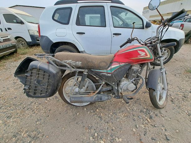 Motociclo HONDA ACE CB 125 TAXI · Viana