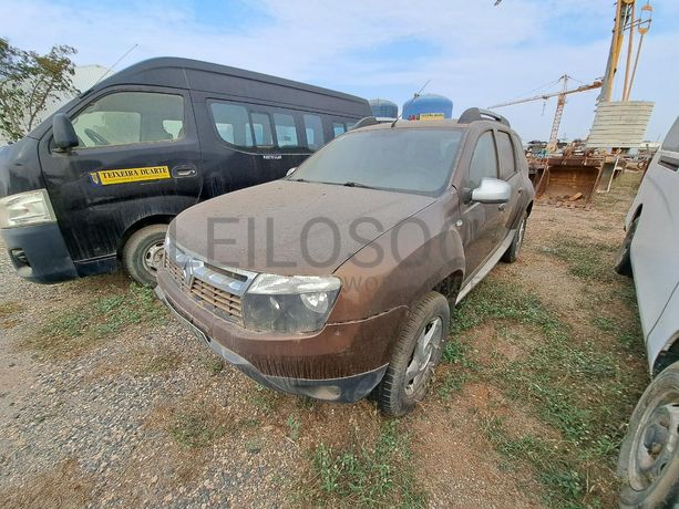 RENAULT DUSTER 4x4 1.5DCi · Viana