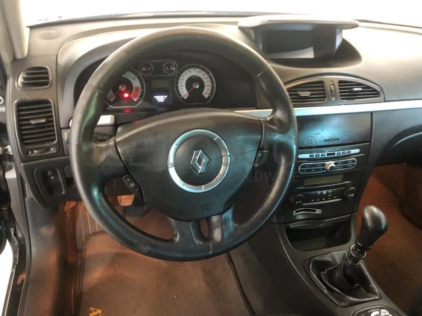 Renault Laguna 2.0 · Ano 2006