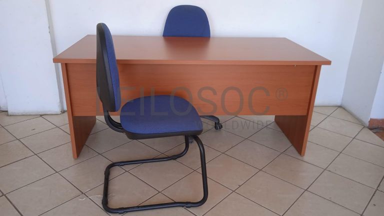 Mobiliário de escritório ·