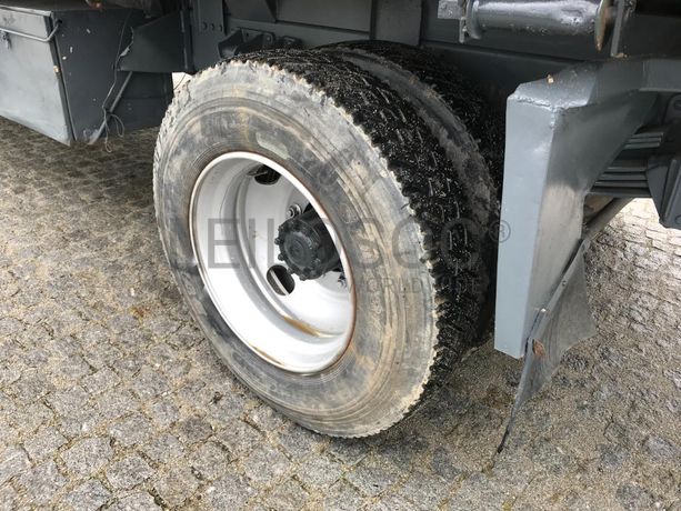 Volvo FL6 Basculante e Grua · Ano 1997