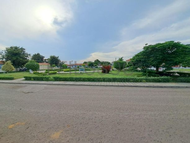 LOTE ÚNICO - 04 MORADIAS – VIANA, LUANDA