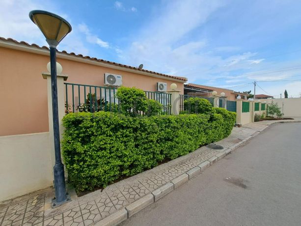 LOTE ÚNICO - 04 MORADIAS – VIANA, LUANDA