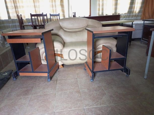 Mobiliário de Lar ·