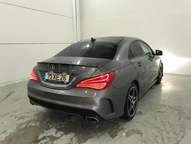 Mercedes-Benz CLA 200 CDI AMG · Ano 2015