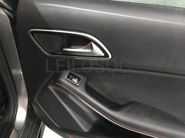 Mercedes-Benz CLA 200 CDI AMG · Ano 2015