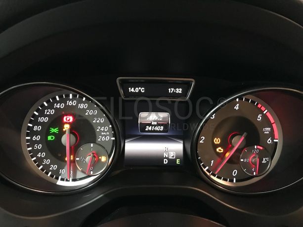 Mercedes CLA 200CDI · Ano 2015