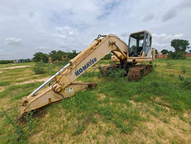 Escavadorade de Rastos (20T) KOMATSU PC200-7 · Viana