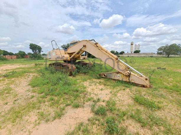 Escavadorade de Rastos (20T) KOMATSU PC200-7 · Viana