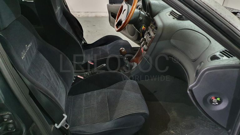 Alfa Romeo 156 1.9 JTD · Ano 1998