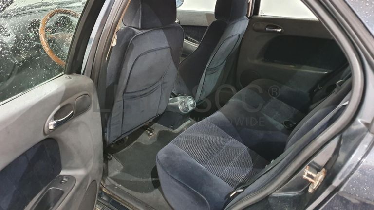 Alfa Romeo 156 1.9 JTD · Ano 1998