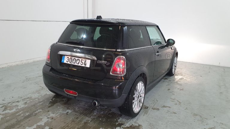 Mini Cooper 1.6D · Ano 2010