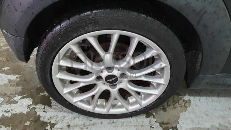 Mini Cooper 1.6D · Ano 2010