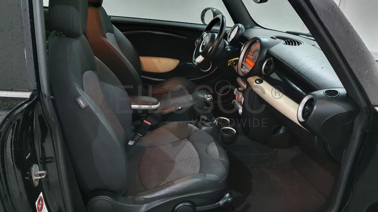 Mini Cooper 1.6D · Ano 2010