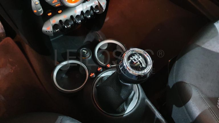 Mini Cooper 1.6D · Ano 2010