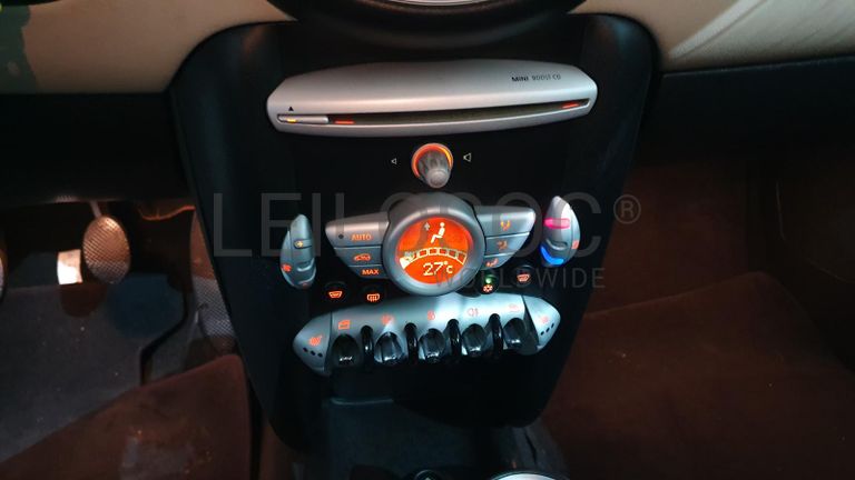 Mini Cooper 1.6D · Ano 2010