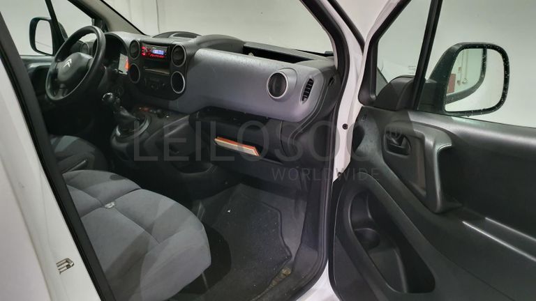 Citroën Berlingo 1.6 HDI · Ano 2015