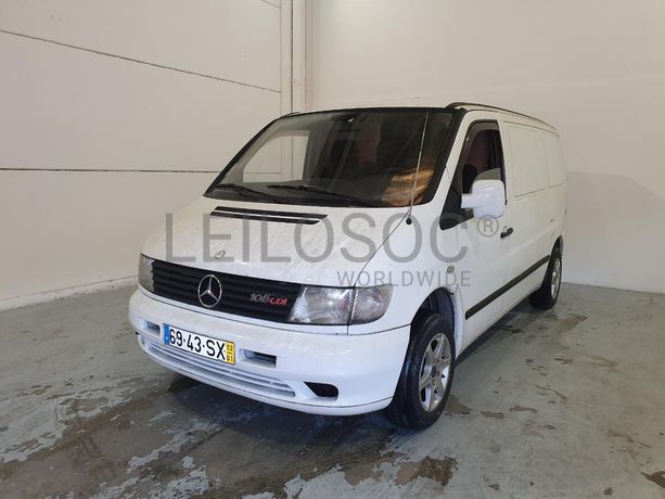 Mercedes-Benz Vito 2.2 · Ano 2002