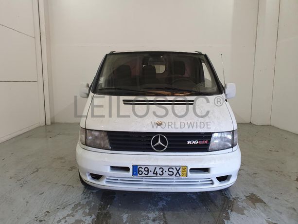 Mercedes-Benz Vito 2.2 · Ano 2002