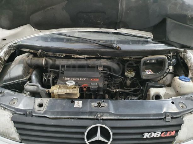 Mercedes-Benz Vito 2.2 · Ano 2002