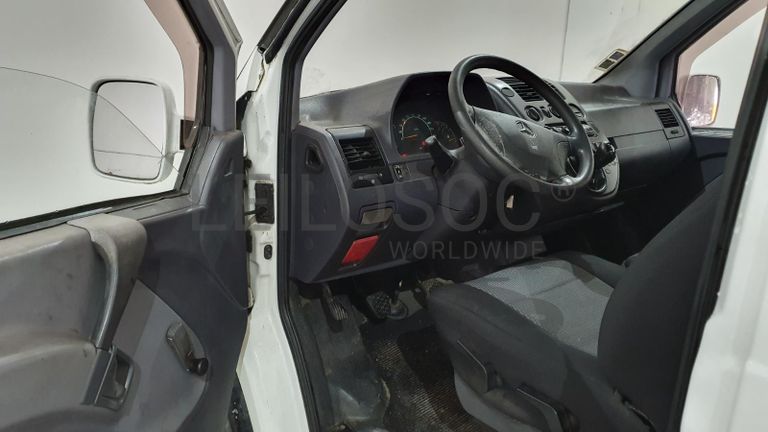 Mercedes-Benz Vito 2.2 · Ano 2002