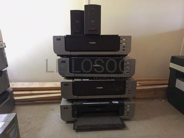 Material Informático ·