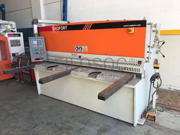 Guilhotina Hidráulica Maqfort