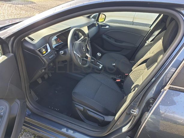 Renault Clio 1.0 TCE · Ano 2021