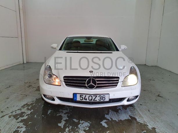 Mercedes-Benz 320 CDI · Ano 2005
