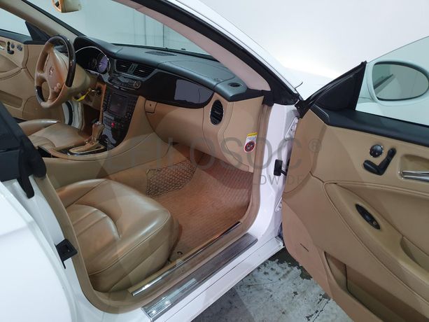 Mercedes-Benz 320 CDI · Ano 2005