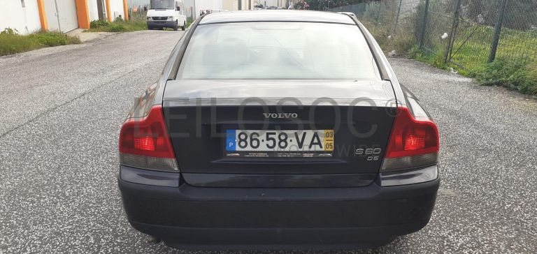 Volvo S60 2.4 D5 · Ano 2003