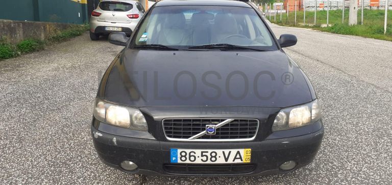 Volvo S60 2.4 D5 · Ano 2003