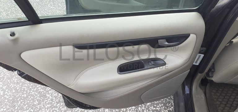 Volvo S60 2.4 D5 · Ano 2003