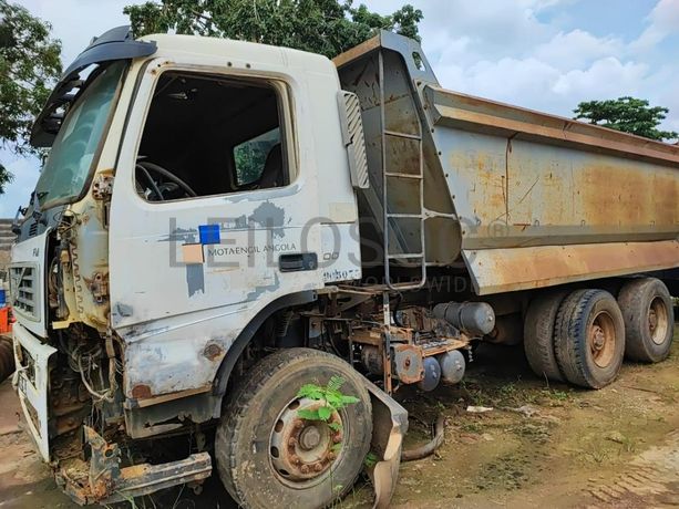 Camião Basculante 26 T (6X4) VOLVO FM 400 6x4