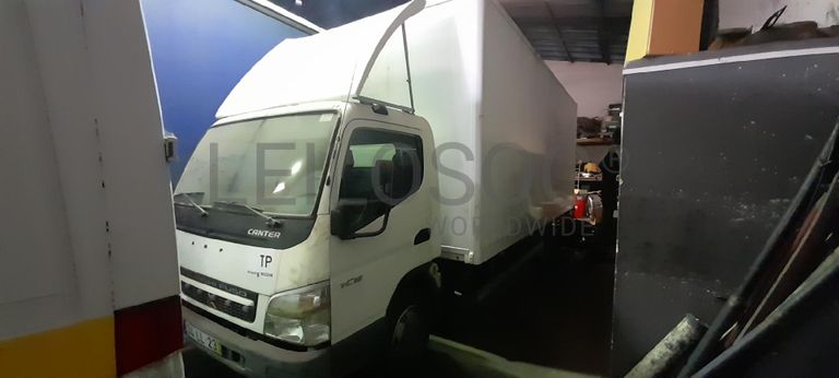 Mitsubishi Canter Fuso 7C15
