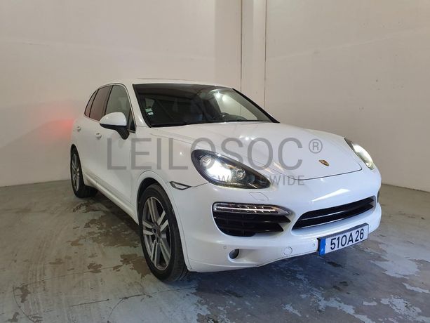 Porsche Cayenne 3.0D · Ano 2013