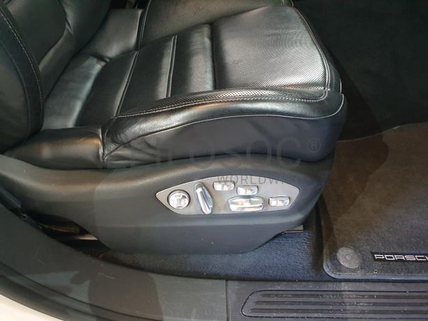 Porsche Cayenne 3.0D · Ano 2013